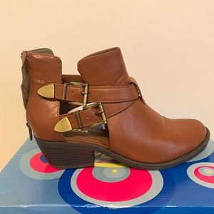 Soda Brown Booties